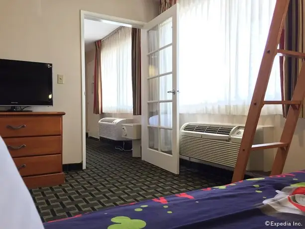 Stanford Inn & Suites Anaheim 