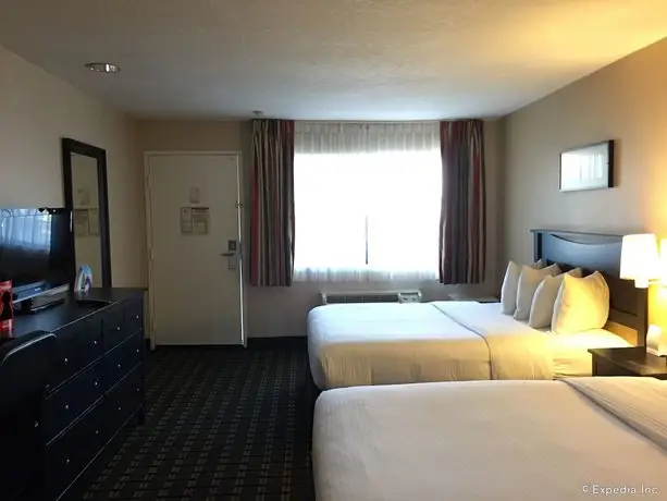 Stanford Inn & Suites Anaheim 