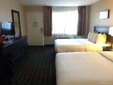 Stanford Inn & Suites Anaheim 