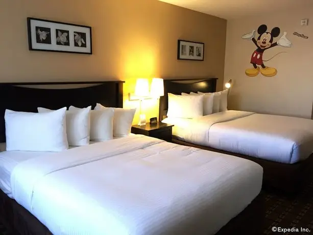 Stanford Inn & Suites Anaheim 