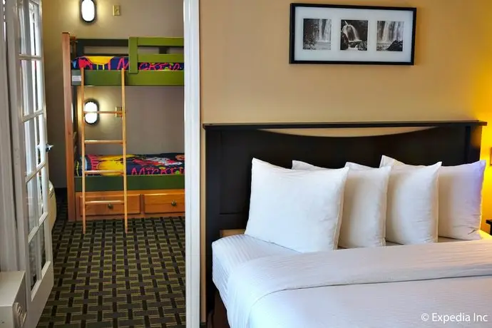 Stanford Inn & Suites Anaheim 