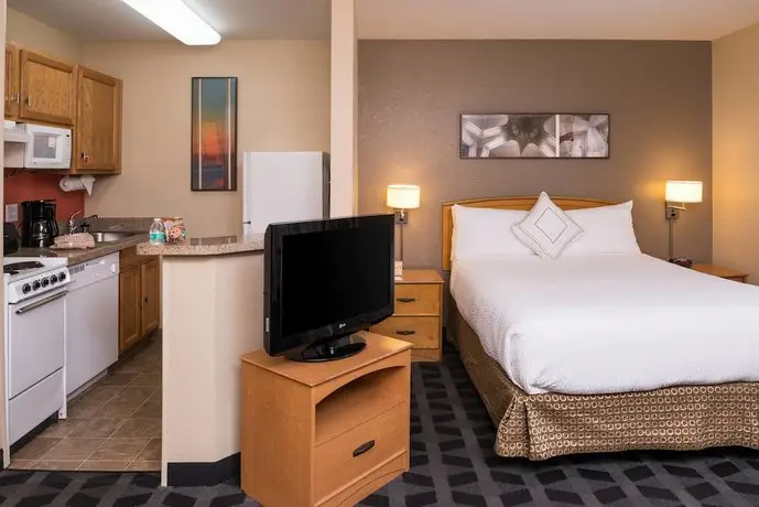 TownePlace Suites Anaheim Maingate Near Angel Stadium 