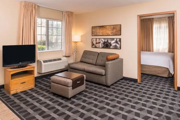 TownePlace Suites Anaheim Maingate Near Angel Stadium 