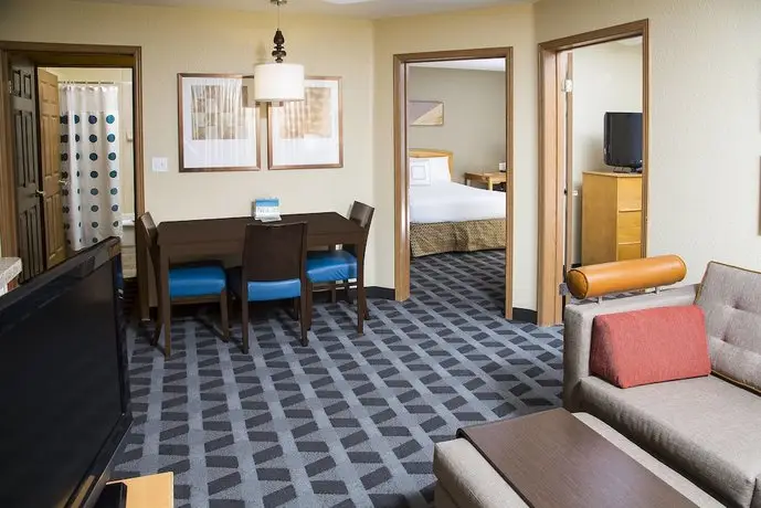 TownePlace Suites Anaheim Maingate Near Angel Stadium 