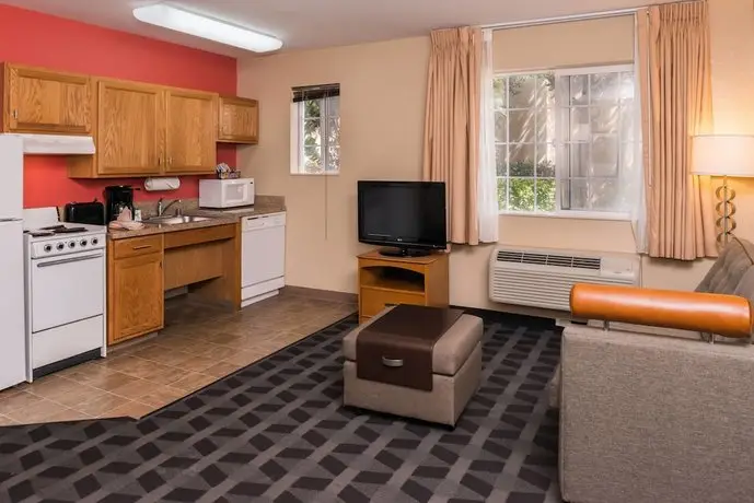 TownePlace Suites Anaheim Maingate Near Angel Stadium 