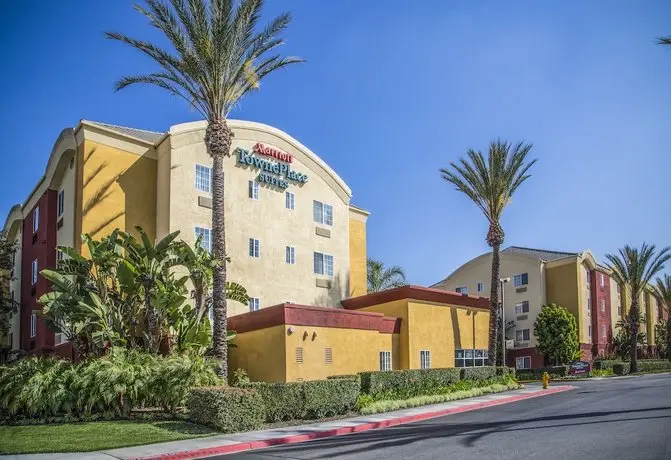 TownePlace Suites Anaheim Maingate Near Angel Stadium 