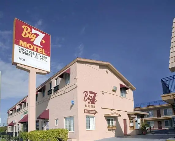 Big 7 Motel 