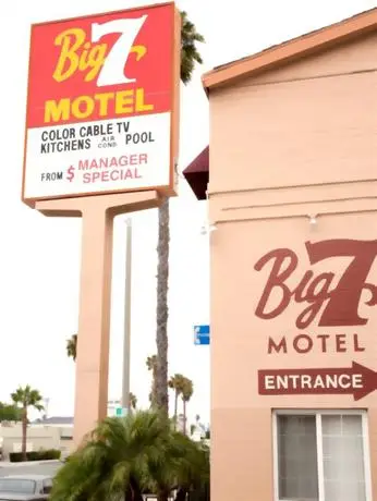 Big 7 Motel 