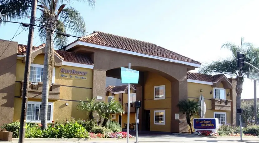 Sunburst Spa & Suites Motel 