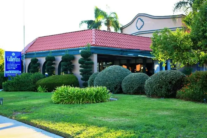 Valley Inn & Conference Center 