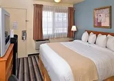 Travelodge by Wyndham Oceanside 