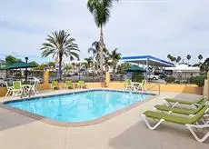 Travelodge by Wyndham Oceanside 