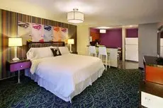 7 Springs Inn & Suites 