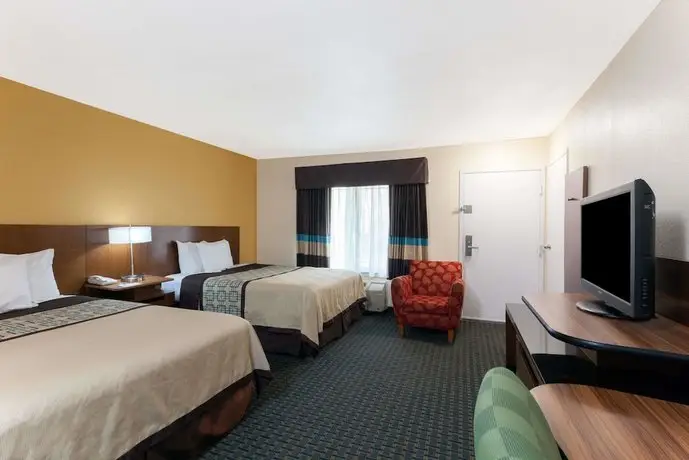 Days Inn by Wyndham Mission Valley Qualcomm Stadium SDSU 