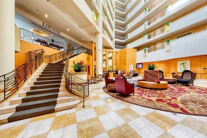 DoubleTree Suites by Hilton Santa Monica