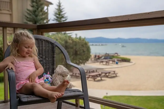 Tahoe Lakeshore Lodge & Spa 