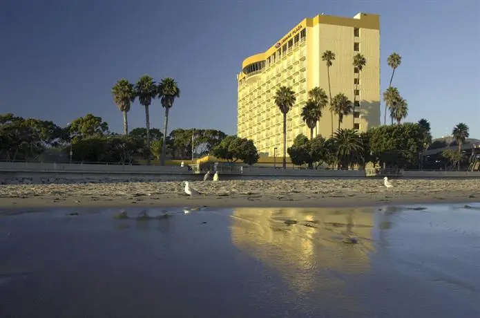 Crowne Plaza Hotel Ventura Beach 