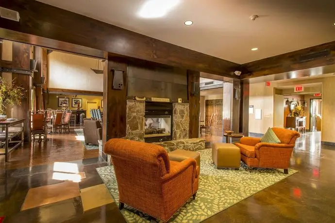 Hampton Inn & Suites Tahoe Truckee 