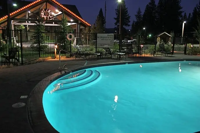 Hampton Inn & Suites Tahoe Truckee 