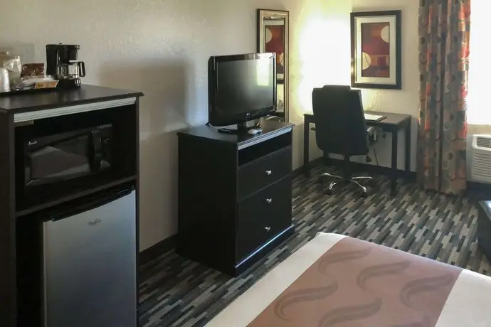 Quality Inn & Suites Denver International Airport 