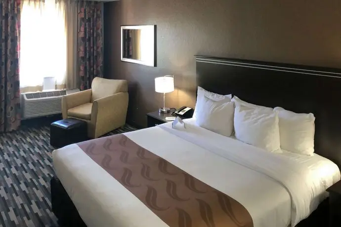 Quality Inn & Suites Denver International Airport 