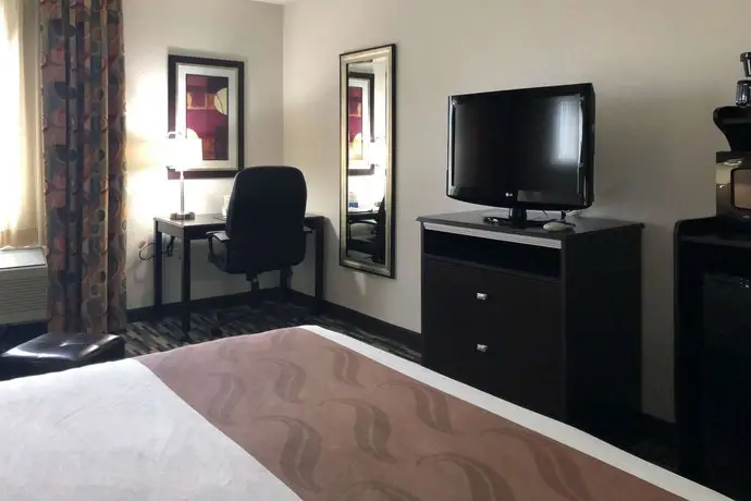 Quality Inn & Suites Denver International Airport 