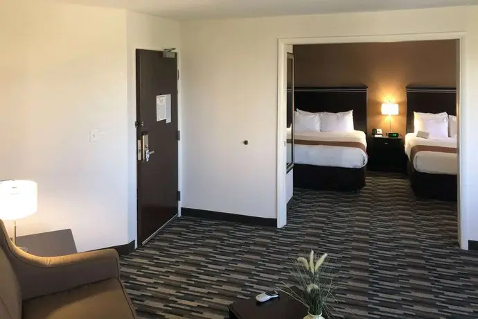 Quality Inn & Suites Denver International Airport 