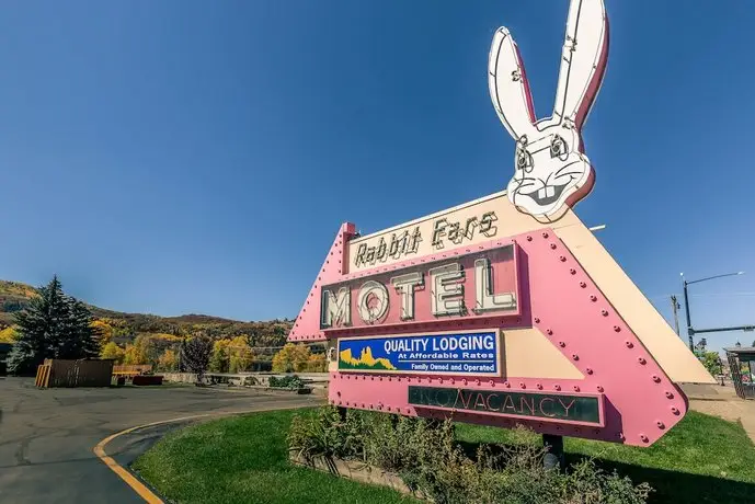 Rabbit Ears Motel 