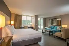 Avenue Suites Georgetown 