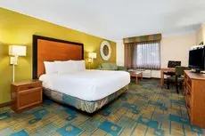 La Quinta Inn & Suites St Pete-Clearwater Airport 