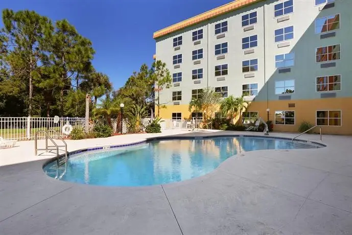 Allure Suites of Fort Myers 