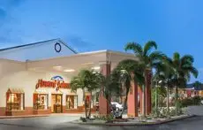 Howard Johnson by Wyndham Ft Myers FL 