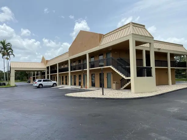 SureStay Hotel by Best Western Fort Pierce