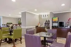 La Quinta Inn & Suites Miami Airport East 