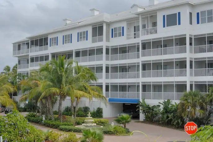 Olde Marco Island Inn and Suites 