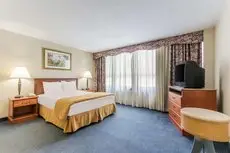 Rodeway Inn & Suites Miami 