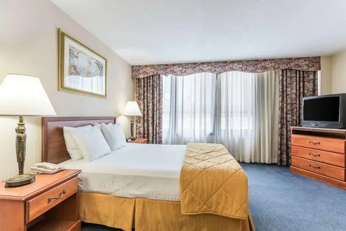 Rodeway Inn & Suites Miami 