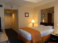 Rodeway Inn & Suites Miami 