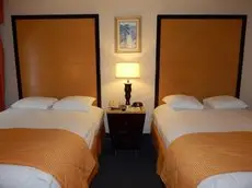 Rodeway Inn & Suites Miami 