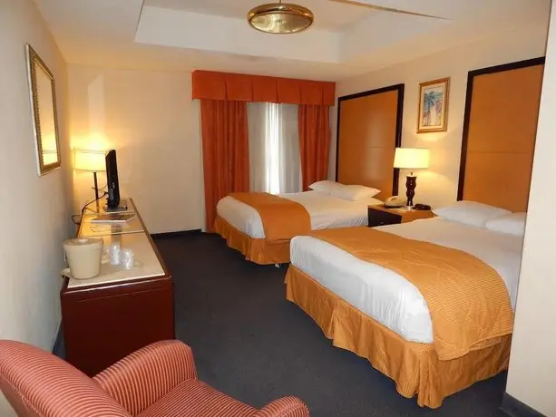 Rodeway Inn & Suites Miami 