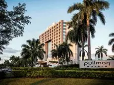 Pullman Miami Airport 