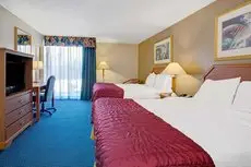 Baymont by Wyndham Florida Mall Hotel 