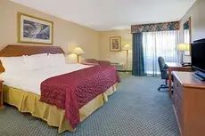 Baymont by Wyndham Florida Mall Hotel 