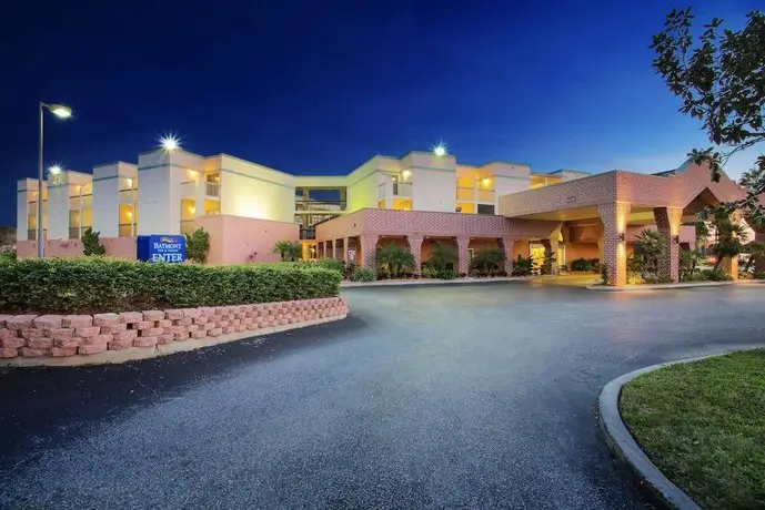 Baymont by Wyndham Tampa Near Busch Gardens