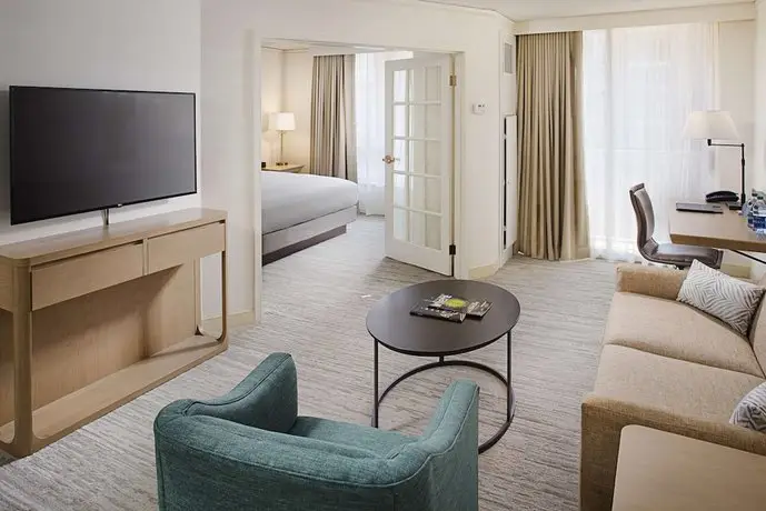 Hilton Atlanta Perimeter Suites 