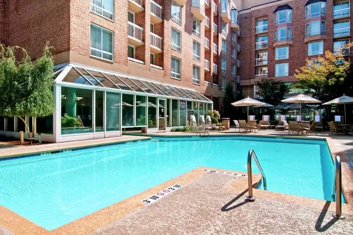 Hilton Atlanta Perimeter Suites 