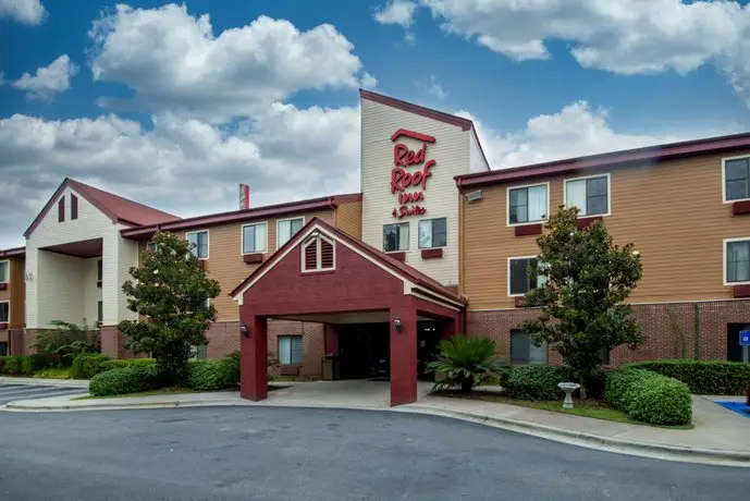 Red Roof Inn & Suites Savannah Airport 