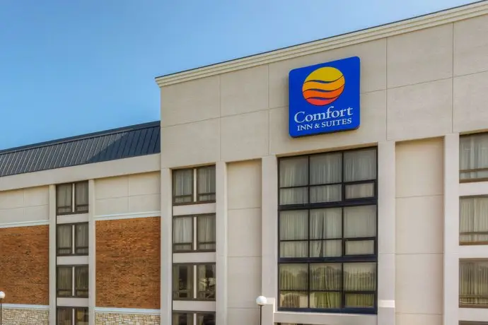 Comfort Inn & Suites Evansville Airport 