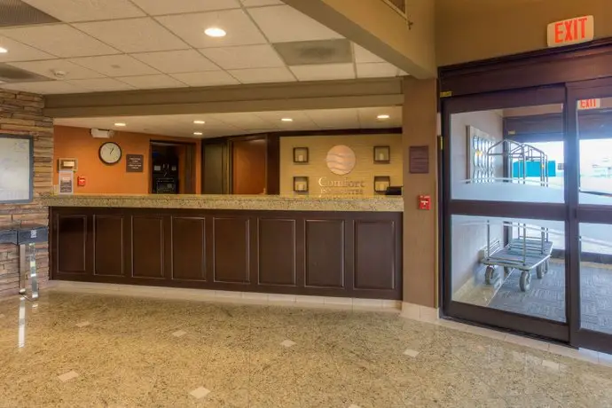 Comfort Inn & Suites Evansville Airport 