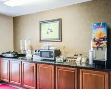 Econo Lodge Inn & Suites Evansville 